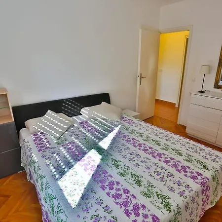Apartment Belcanto Near Centar Of Split Apartamento